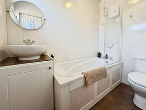 Photo 9- click for photo gallery